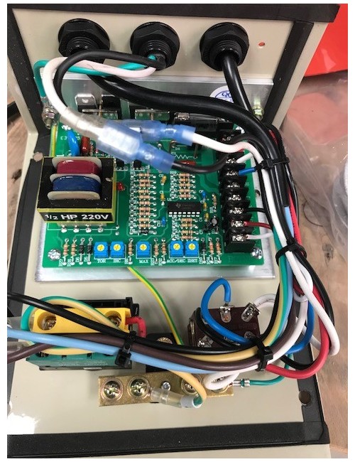 VARIATEUR DE VITESSE POUR TOUR PW-DCT