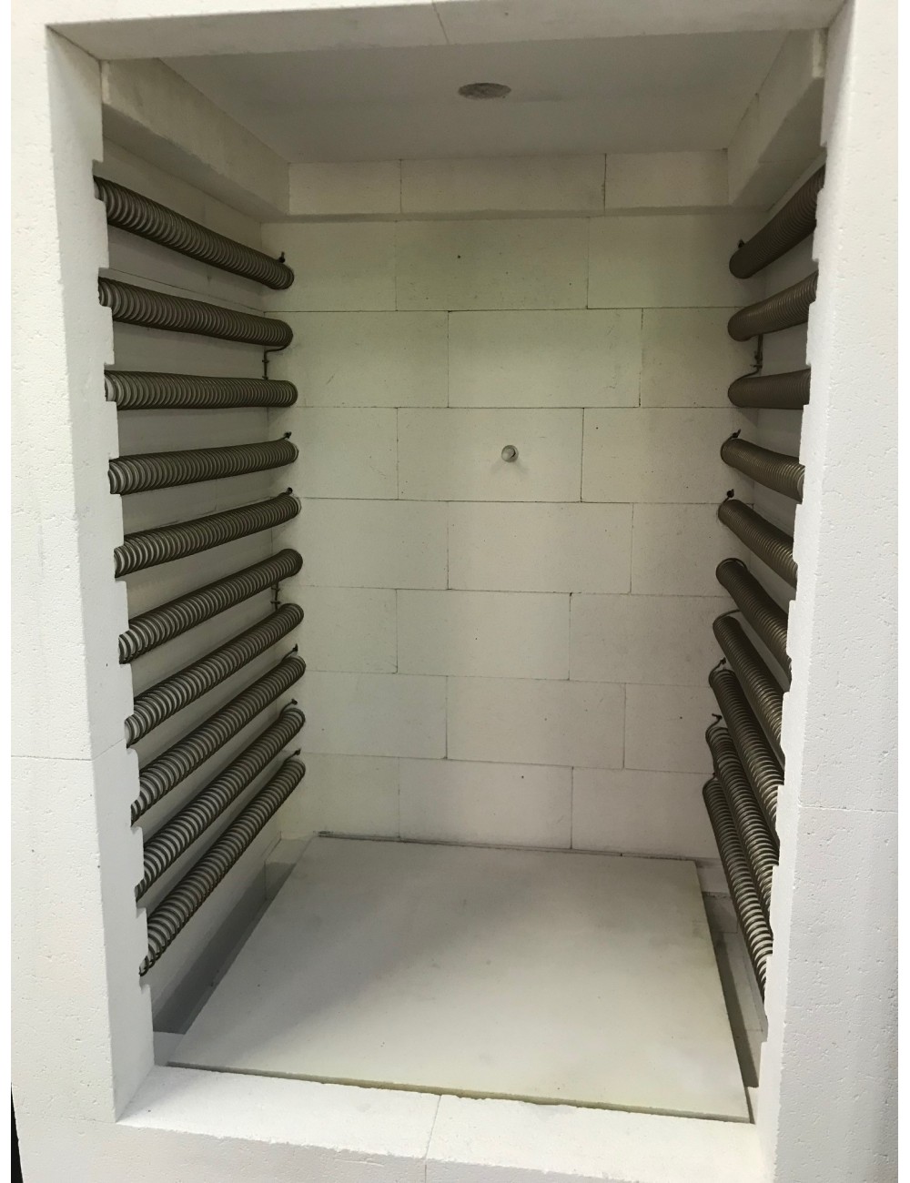 FOUR RSH.200 L-SUR PIEDS-3 FACES CHAUFFANTES 1320°C