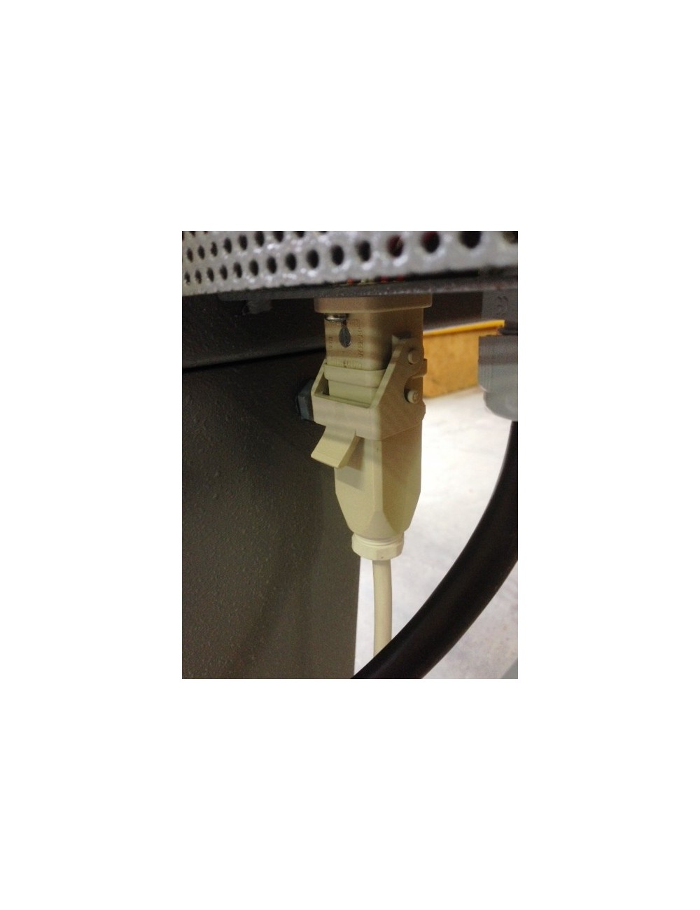 PRISE FEMELLE 8 POLE A SOUDER POUR ATR902