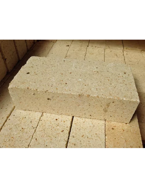 BRIQUES DENSES REFRACTAIRE QUALITE CERAMIQUE