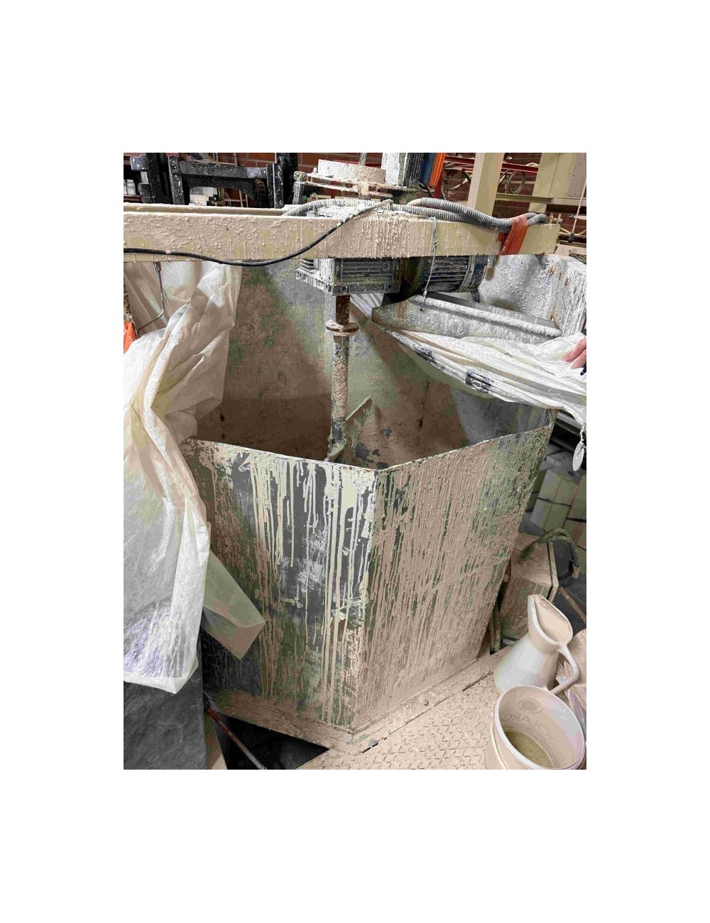 AGITATEUR INOX 800 LITRES 60 RPM (49 - Montrevault sur Evre)