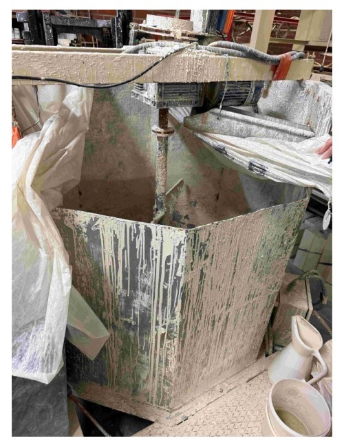 AGITATEUR INOX 800 LITRES 60 RPM (49 - Montrevault sur Evre)