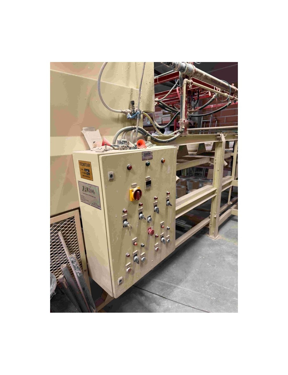 MACHINE À COULER AVEC 42 BALANCELES ET SON CARROUSEL (49 - Montrevault sur Evre)