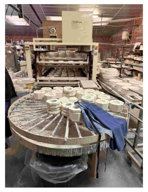 MACHINE À COULER AVEC 42 BALANCELES ET SON CARROUSEL (49 - Montrevault sur Evre)