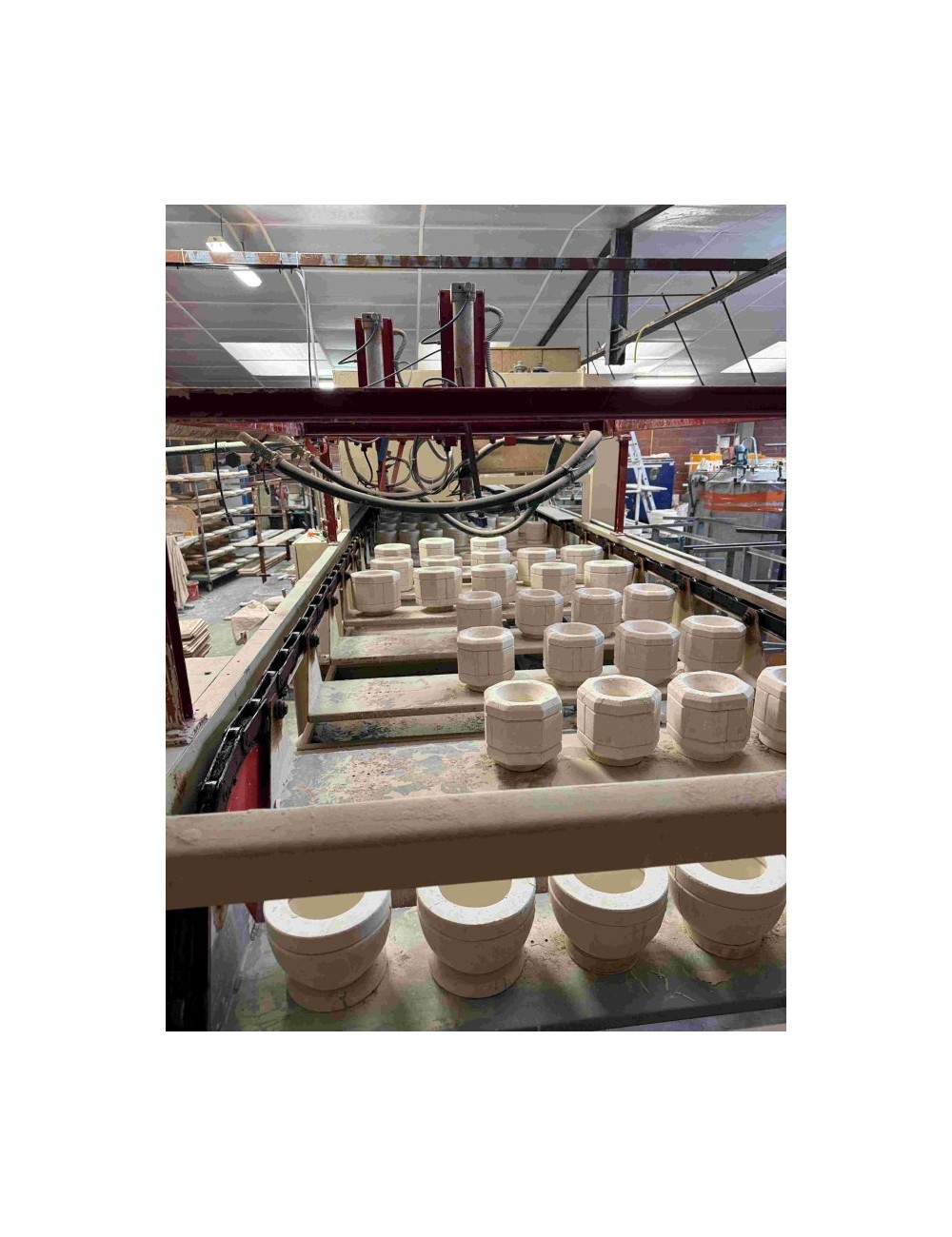 MACHINE À COULER AVEC 42 BALANCELES ET SON CARROUSEL (49 - Montrevault sur Evre)