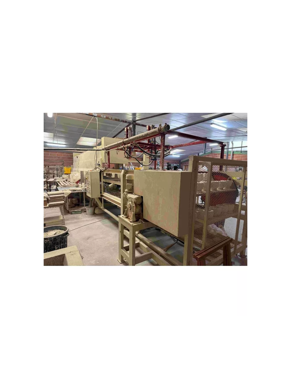 MACHINE À COULER AVEC 42 BALANCELES ET SON CARROUSEL (49 - Montrevault sur Evre)