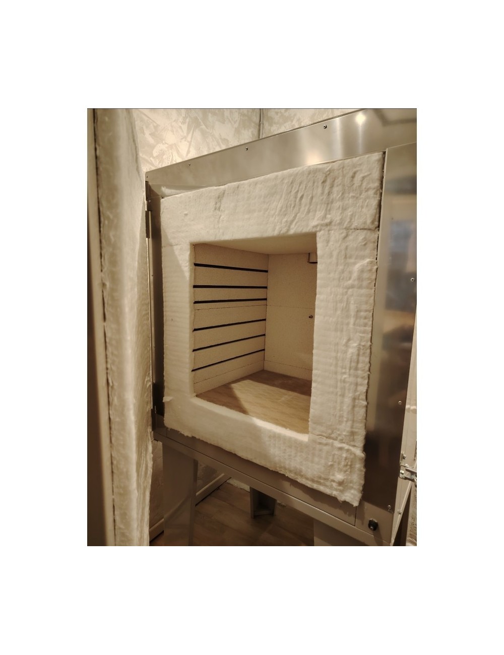 FOUR électrique monophasé 70 L (à Vence - 06140)