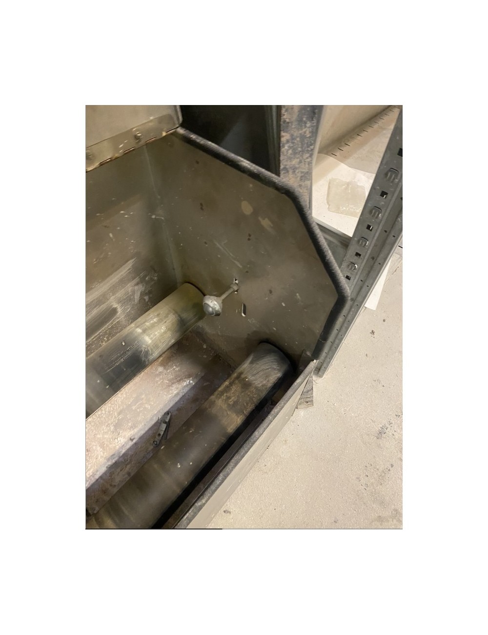 BROYEUR À JARRES, marque Faure (Paris - 03)