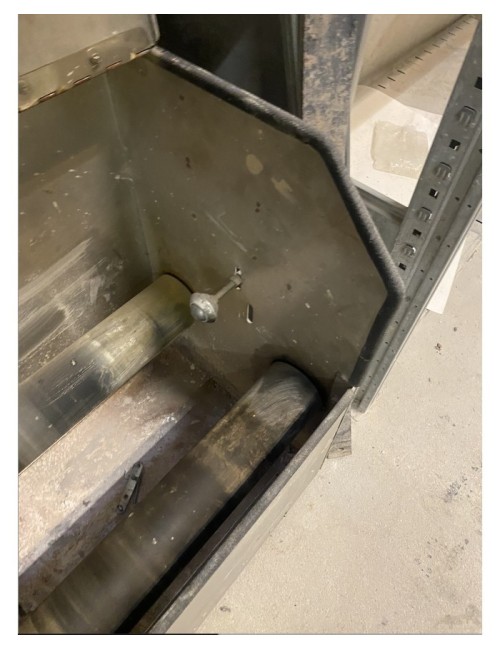 BROYEUR À JARRES, marque Faure (Paris - 03)