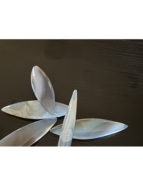 LOSANGE EN AGATE POLISSAGE 75X21MM