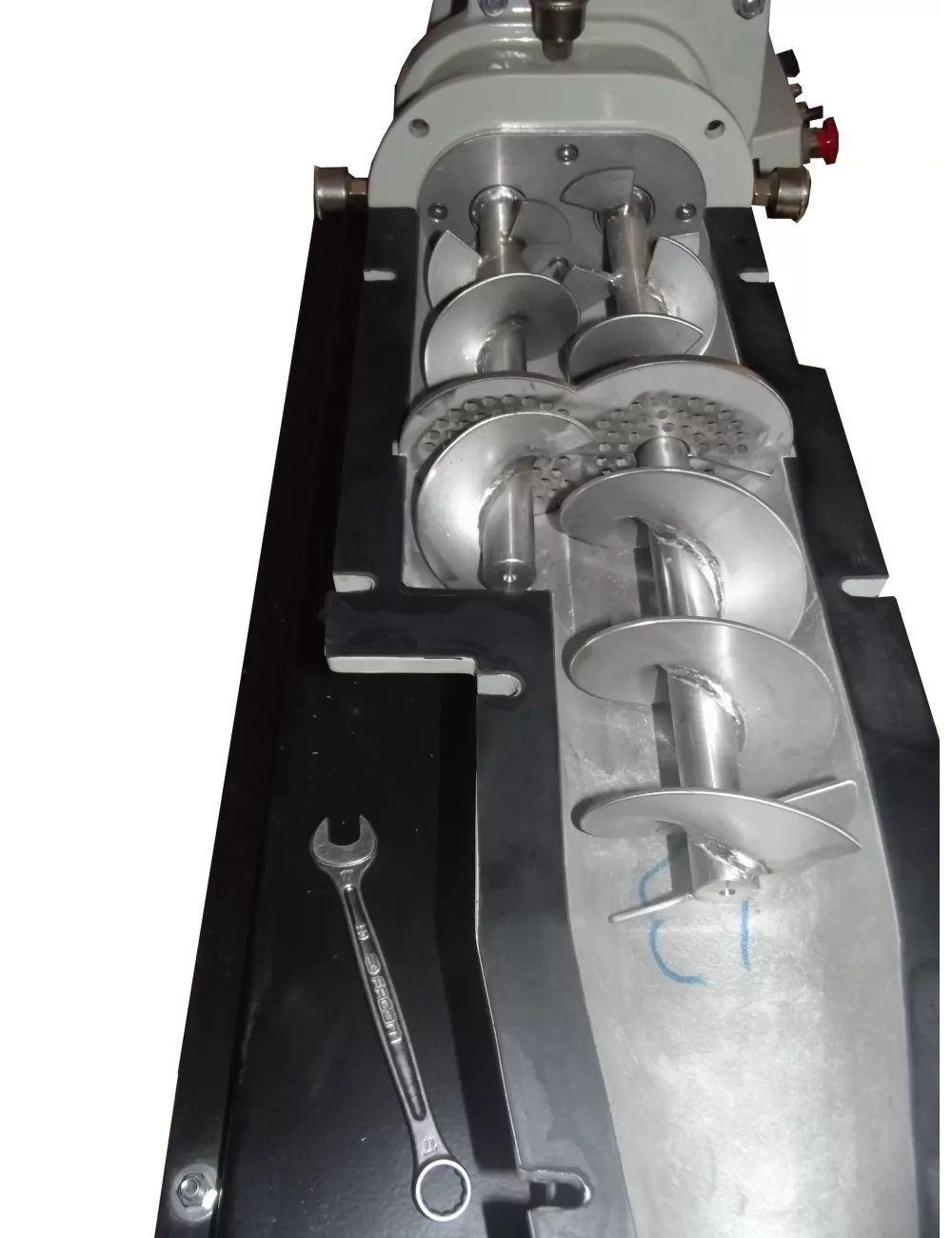 BOUDINEUSE AVEC VIDE 400 KG/H