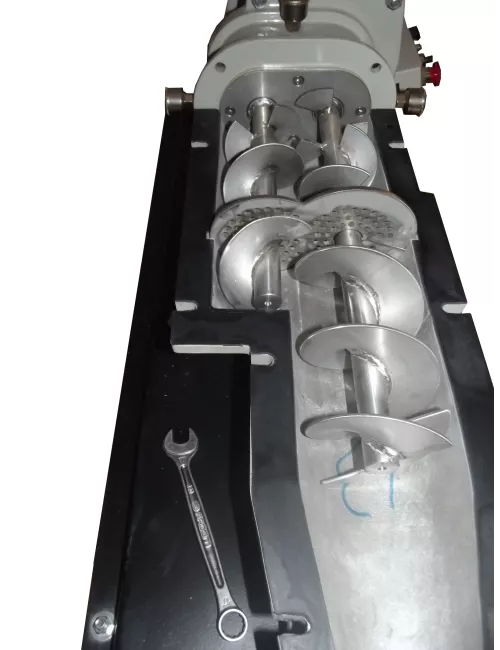 BOUDINEUSE AVEC VIDE 400 KG/H