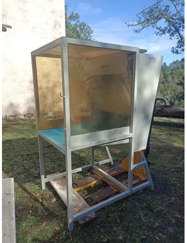 CABINE D'ÉMAILLAGE avec rideau d'eau et aspiration (30 - Lasalle)