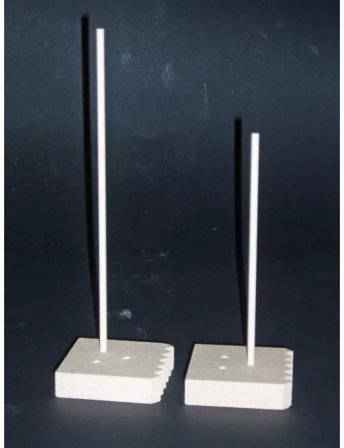 SUPPORT REFRACTAIRE CORDIERITE 60X60X15MM  3 TROUS