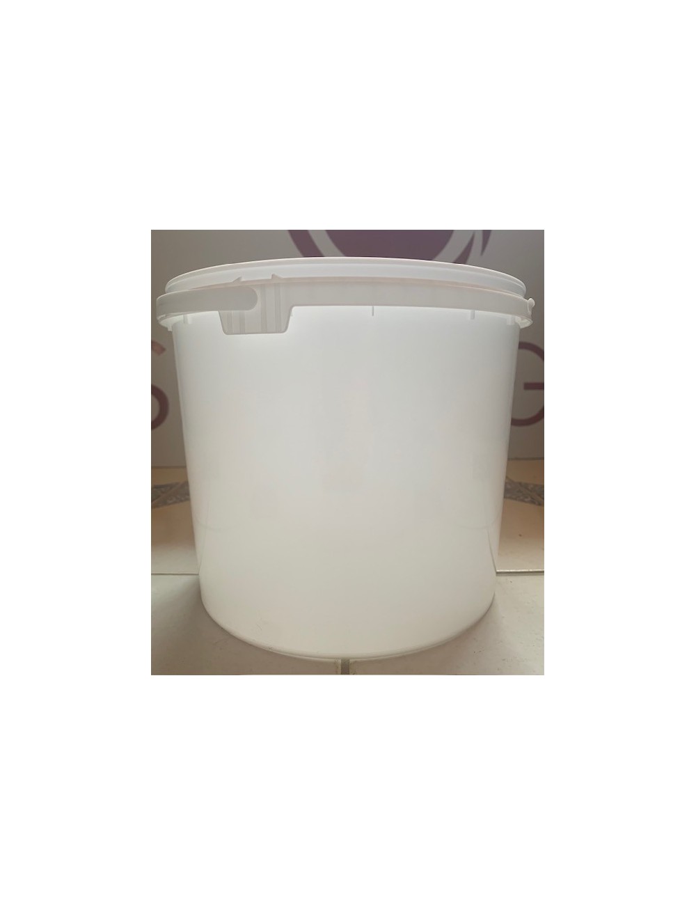 SEAU AVEC COUVERCLE ETANCHE 1.18L